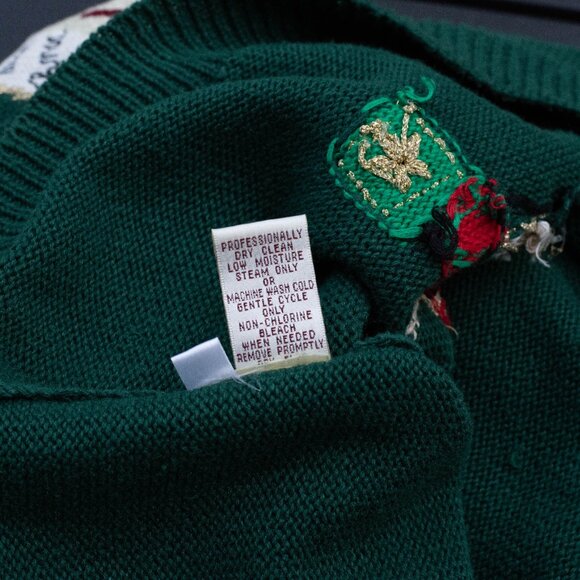 Susan Bristol Christmas Sweater M – Santa Embroidered 90s Green Holiday Knit - Picture 11 of 11